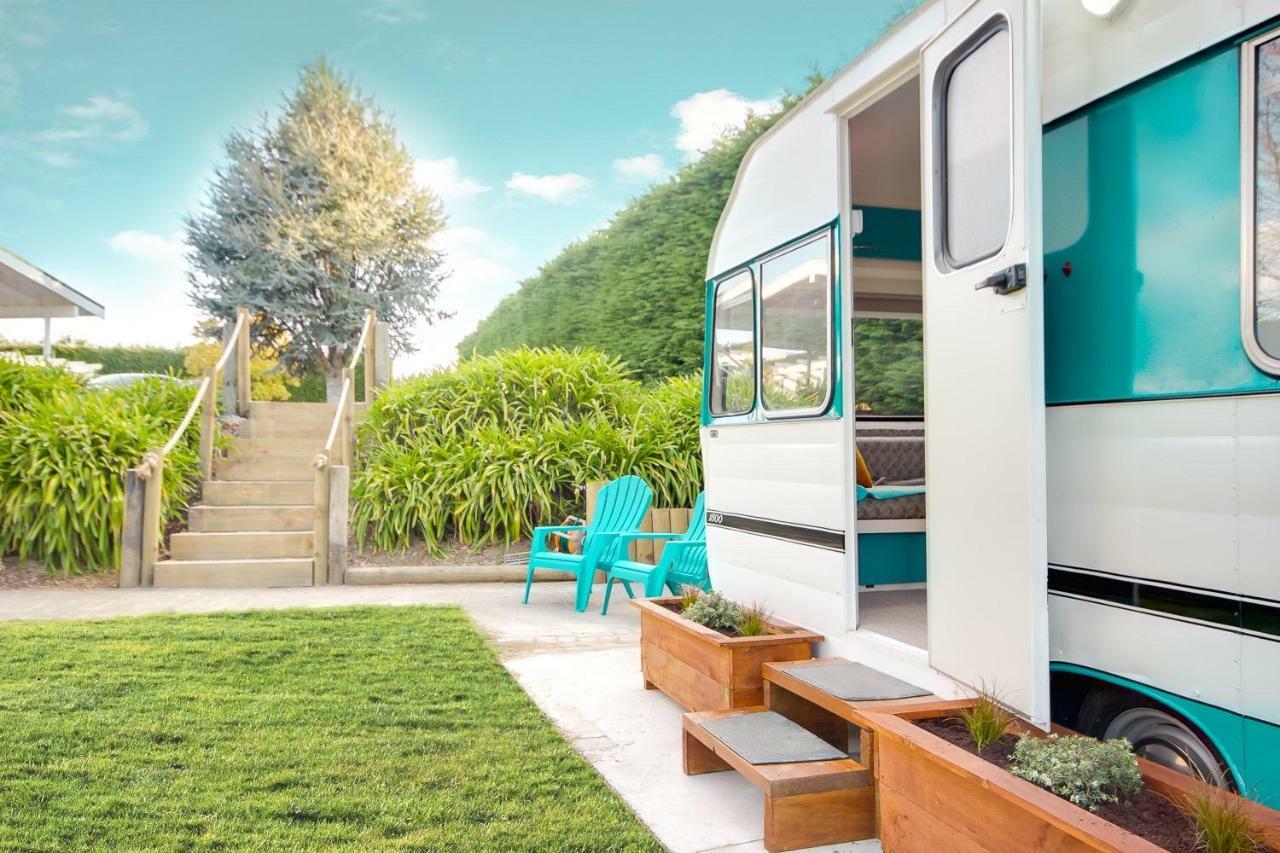 Mountviews Glamping- Retro Caravan Getaway Hotel Таупо Екстериор снимка